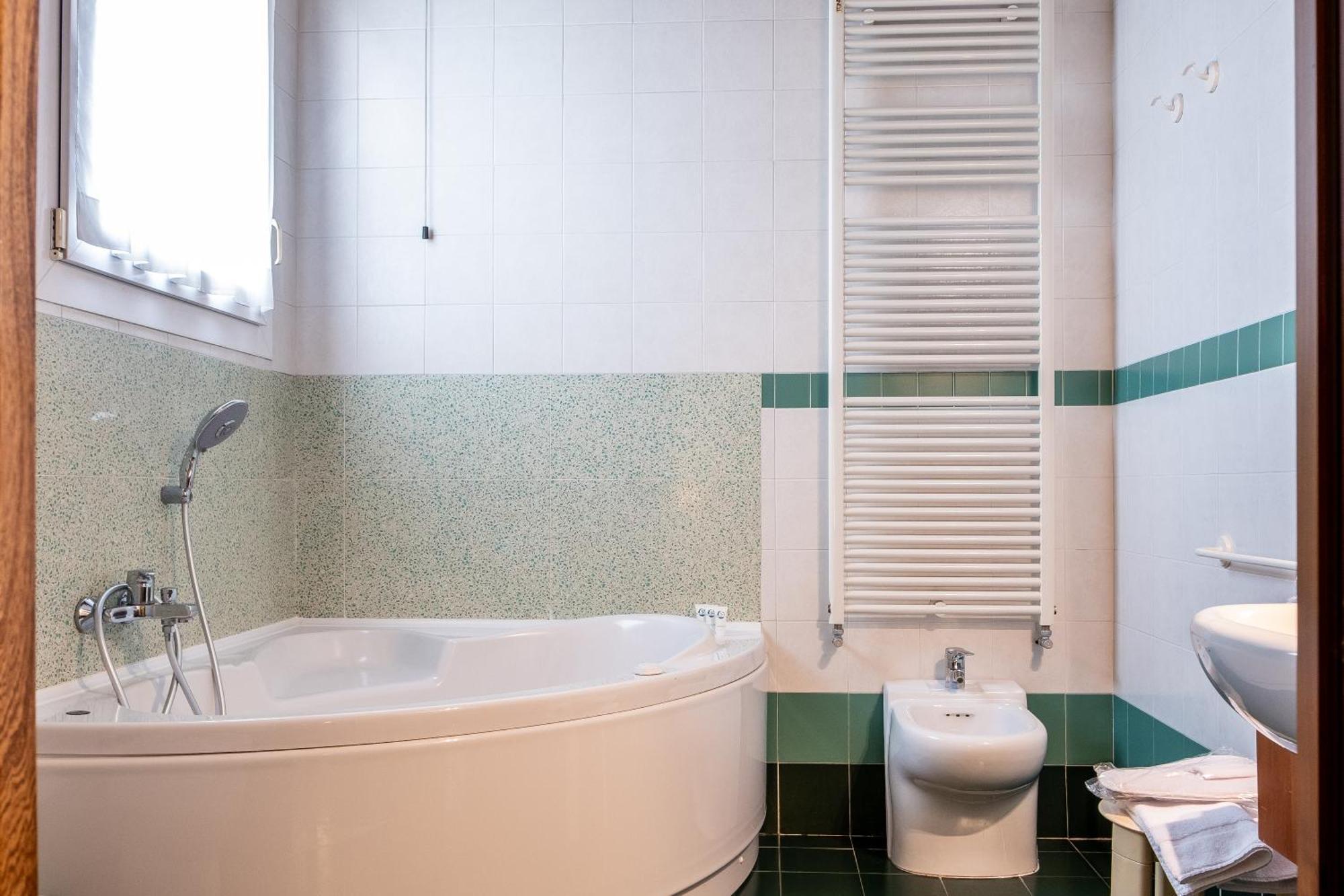 B&B Hotel Roy Silea Extérieur photo
