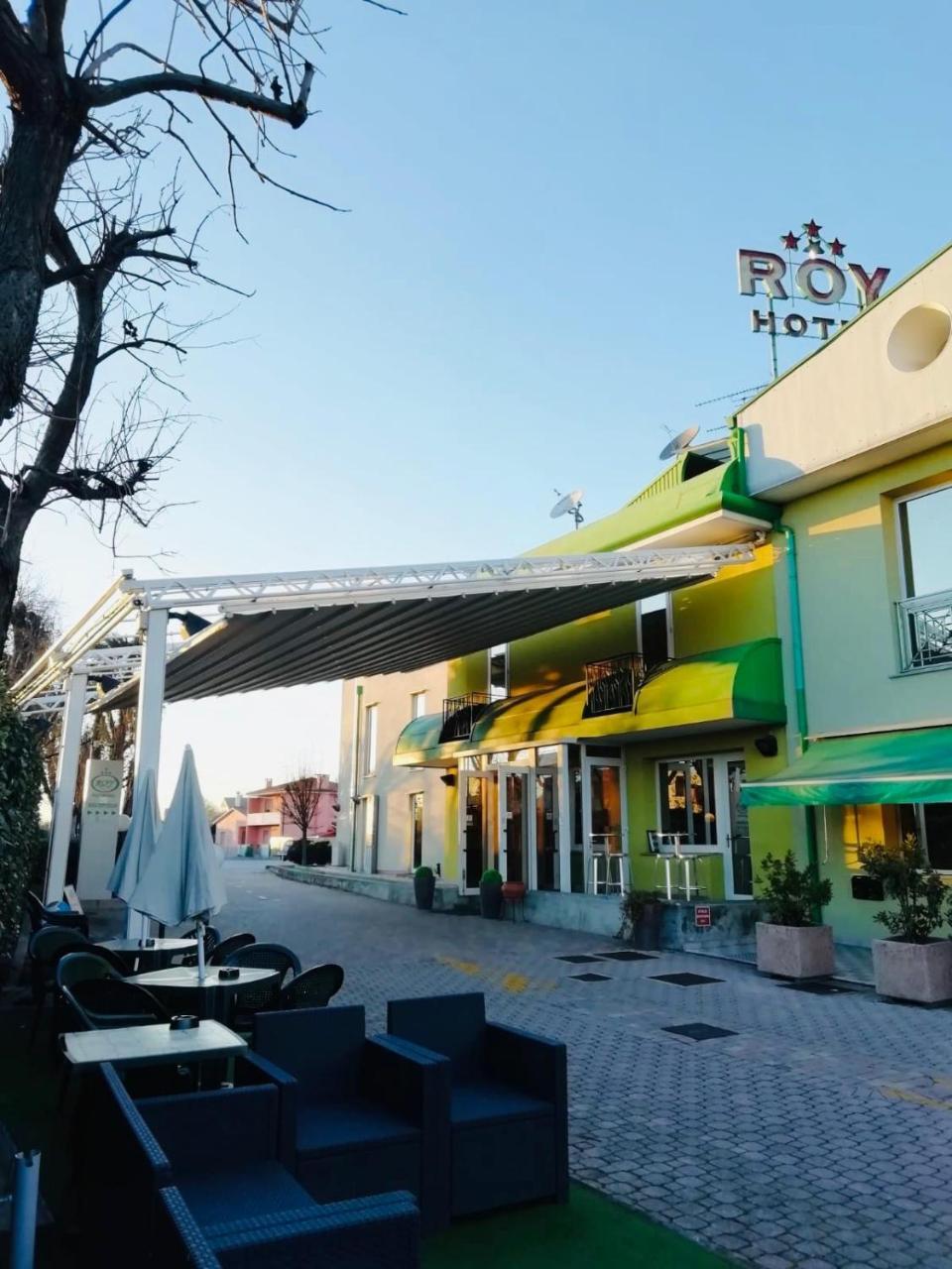 B&B Hotel Roy Silea Extérieur photo